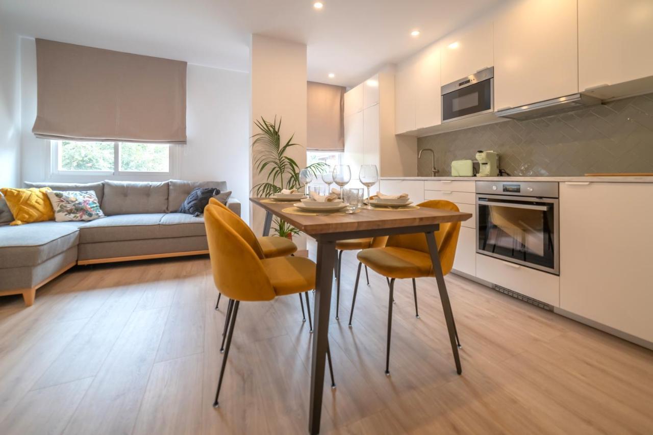 Soler Apartments 산트 아드리아 데 베소스 외부 사진